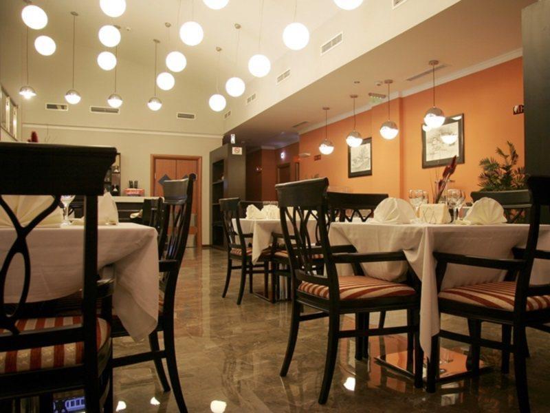 BH Hotel Hamburg Skopje Buitenkant foto